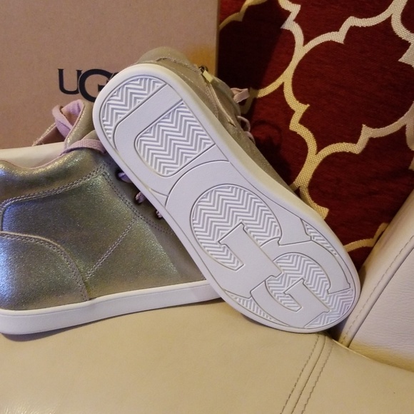 UGG K Schyler Metallic Shoes - Picture 3 of 3